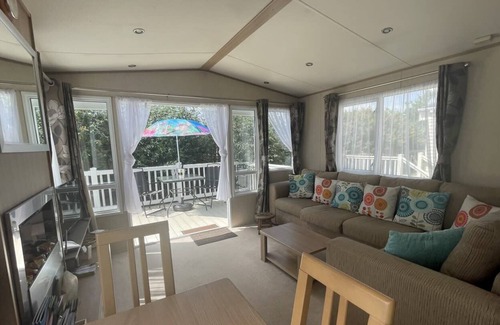 Pevensey Ski Chalet | 46 Tower View Pevensey Bay Holiday Park