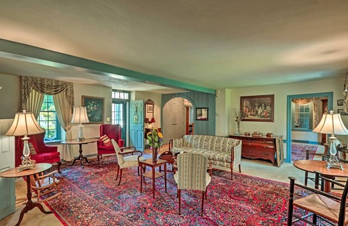 Lansdale House | 464 m² House ∙ 4 bedrooms ∙ 9 guests