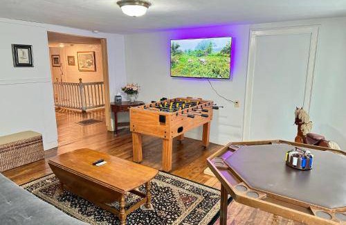 Pittsfield House | 465 m² House ∙ 6 bedrooms ∙ 18 guests
