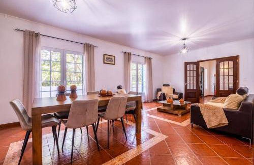 Senhora dos Aflitos House | 466 m² House ∙ 5 bedrooms ∙ 15 guests