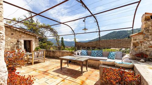 Chateauneuf-Villevieille Villa | #47 17th Century House Pool, Parking, Sauna, Pétanque, BBQ