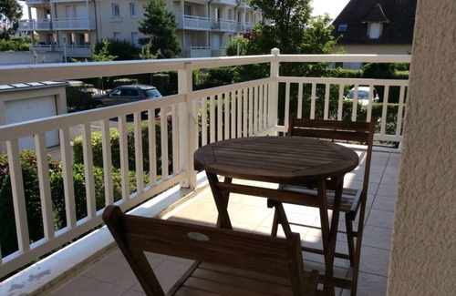 Cabourg Apartment | 47 m2 2-room apartment for 4 people with reserved parking space