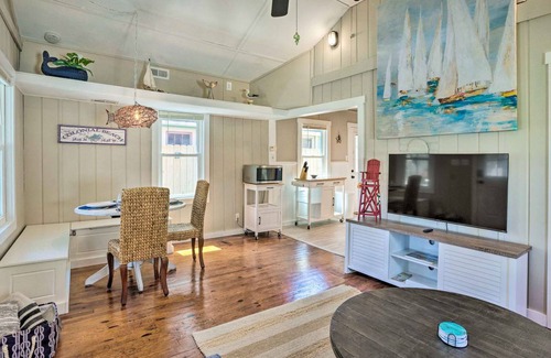 Colonial Beach Cottage | 47 m² Cabin ∙ 1 bedroom ∙ 4 guests