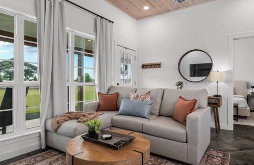 Fredericksburg Cottage | 47 m² Cabin ∙ 2 bedrooms ∙ 4 guests