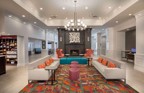 Skyland Hotel | 47 m² Hotel ∙ 2 bedrooms ∙ 127 guests