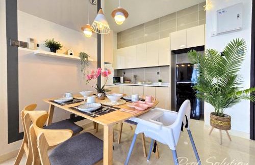 Central District Apartment | 47F Cozy Central City Suite JB CIQ 5-6 Pax
