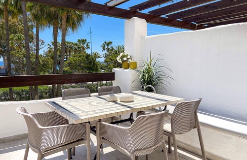 San Pedro de Alcantara Apartment | 48 - Las Adelfas modern 4 bed