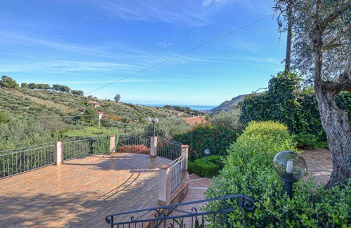 Casteldaccia Apartment | 48 m² Apartment ∙ 2 bedrooms ∙ 4 guests