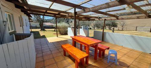 Underberg Apartment | 48 m² Apartment ∙ 2 bedrooms ∙ 4 guests
