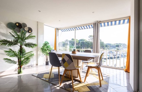 Mandelieu-la-Napoule Beach House | 48 m² House ∙ 2 bedrooms ∙ 4 guests
