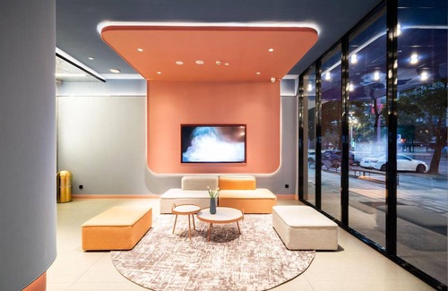 Ziliujing District Hotel | 48 m² Hotel ∙ 2 guests