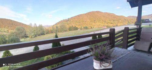 Bukowiec Cabin | 48 m² Lodge ∙ 2 bedrooms ∙ 6 guests