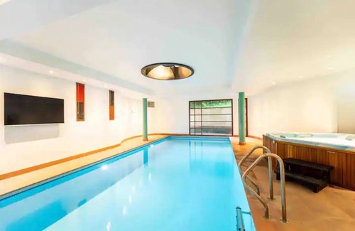 Dieweg House | 480 m² House ∙ 5 bedrooms ∙ 12 guests