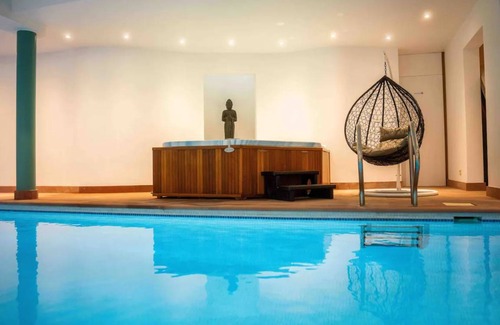 Dieweg House | 480 m² House ∙ 5 bedrooms ∙ 12 guests