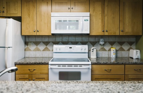 Ocean Ridge House | 482 Egrets Pointe Gated Resort, Free Amenity Pass. Sleeps 6