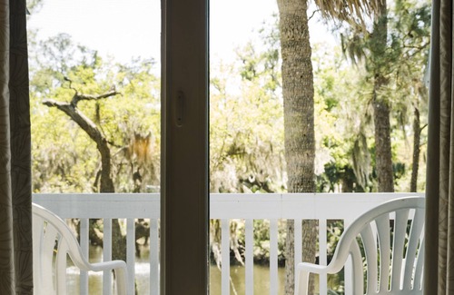 Ocean Ridge House | 482 Egrets Pointe Gated Resort, Free Amenity Pass. Sleeps 6