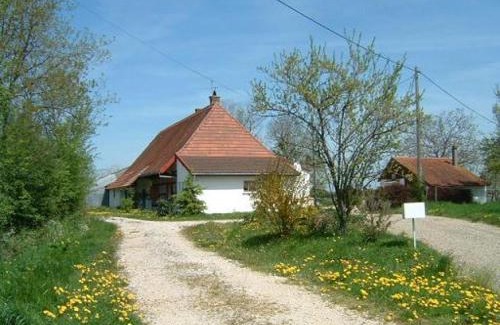 Bouhans House | 487 Rue des Grappins