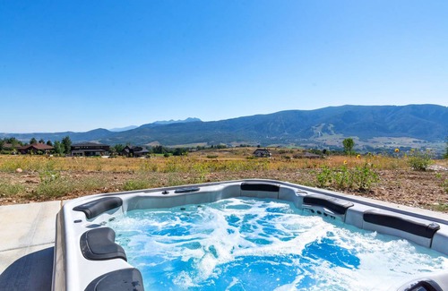 Wolf Creek House | 488 m² House ∙ 3 bedrooms ∙ 10 guests