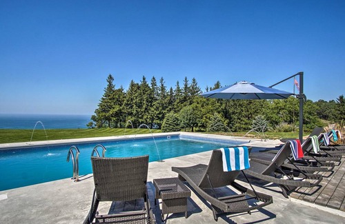 Ludington House | 489 m² House ∙ 4 bedrooms ∙ 14 guests