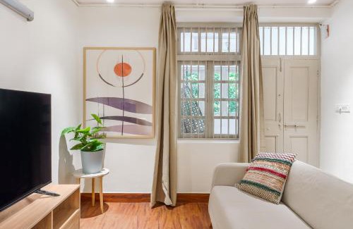 Pali Hill Apartment | 48B by The Bombay Home Company