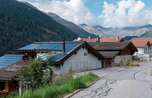 Sedrun Apartment | 49 m² Apartment ∙ 2 bedrooms ∙ 4 guests