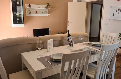 Stari Grad Apartment | 49 m² Apartment ∙ 1 bedroom ∙ 3 guests