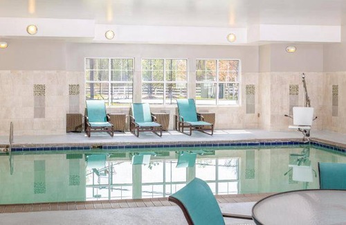 Lake Arbor Hotel | 49 m² Hotel ∙ 127 guests