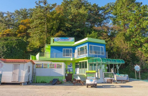 Tongyeong House | 49 m² Motel ∙ 2 bedrooms ∙ 12 guests