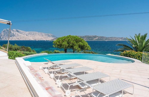 Capo Coda Cavallo Villa | 490 m² Villa ∙ 8 bedrooms ∙ 16 guests