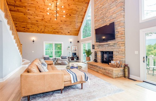 Swannanoa House | 493 m² House ∙ 5 bedrooms ∙ 12 guests