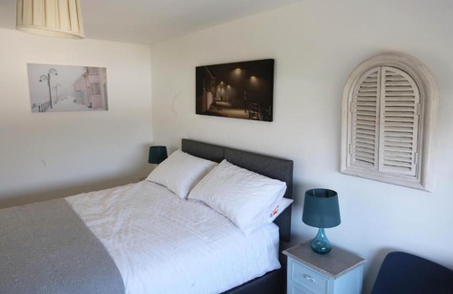 Lyme Regis Apartment | 4a Dolphin Close