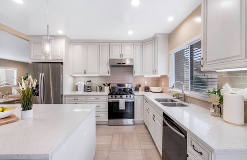 El Monte House | 4B4BCharming Designer House 24HSelf CheckIn Free P