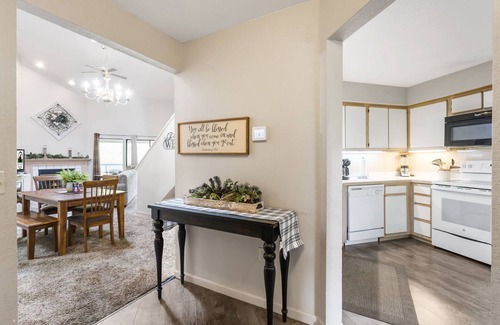 Table Rock Condo | 4BD/3BA Golf Condo, Patio, Golf On-Site, Ticket Discounts