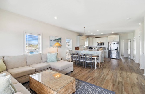 Cape San Blas House | 4bd/4ba gulf front home w/pool and private beach access on North Cape San Blas