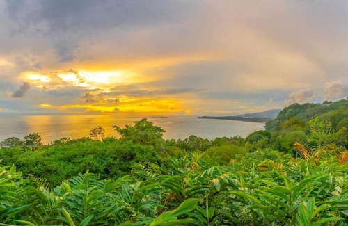 Ballena Villa | 4bd Panoramic Ocean View CASA LORO