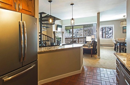 North Park City Condo | 4bd Park Ave Condo Close to it ALL!