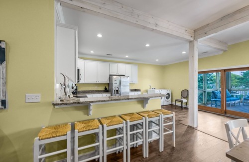 Crescent Beach House | 4BD Pet Friendly-Private Pool and Hot Tub-Walk 2 Beach