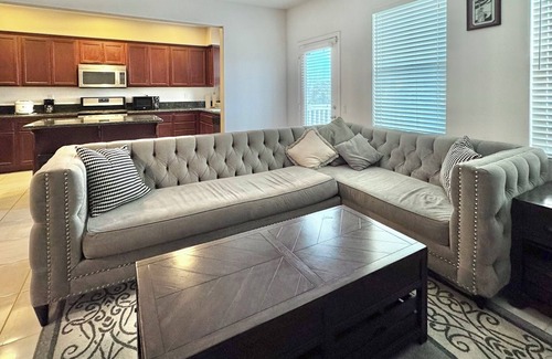 Riverpark Condo | 4bedroom Condon in Oxnard collection.