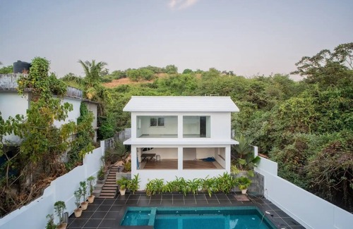 Candolim Apartment | 4BHK Pvt Pool Apt Candolim Luxfort