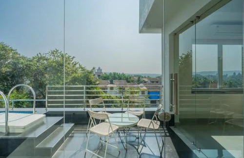 Candolim Apartment | 4BHK Pvt Pool Mountain View Apartment Candolim Luxfort