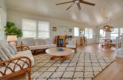 Holden Beach House | 4BR/2BA Home - 2nd Row, Intracoastal & Ocean Views, Holden Beach, Sleeps 9