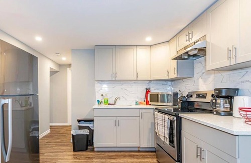 London House | 4BR, 2WR walkout basement, 5 minutes to UWO
