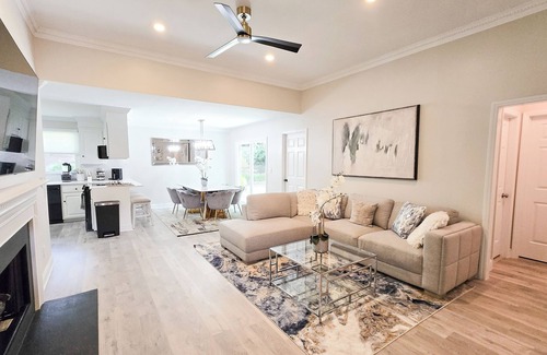 Waxhaw House | 4BR/3 Kings 1 Queen, Patio & Large Fenced Backyard