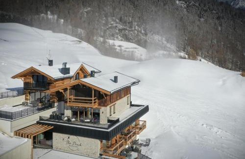 Soelden Villa | 4BR Amazing Next to the ski slops Chalet