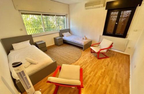 Kiryat Shmuel Apartment | 4BR Best Location in Jerusalem
