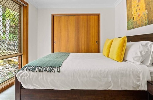 Glenning Valley House | 4BR countryside house with pool and rainforest