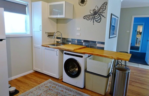 Culburra Beach House | 4BR Holiday Home with wheelchair access, Covered Deck, Pet-Friendly Yard