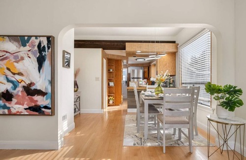 Tukwila House | 4BR Home | Huge Backyard | Outdoor Kitchen