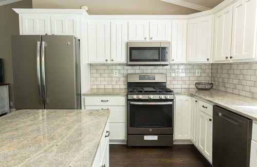 Williamsburg House | 4BR Home next to Horse Show! Pet-Friendly!