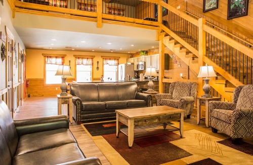 Gatlinburg Cabin | 4BR, indoor pool, hot tub, game room.